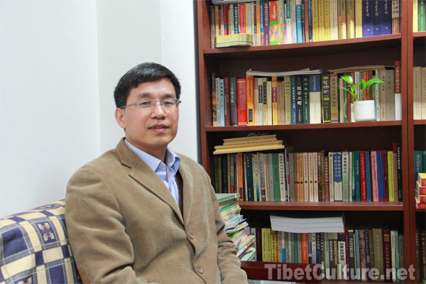中國藏學(xué)研究中心歷史研究所所長張?jiān)? oldsrc=